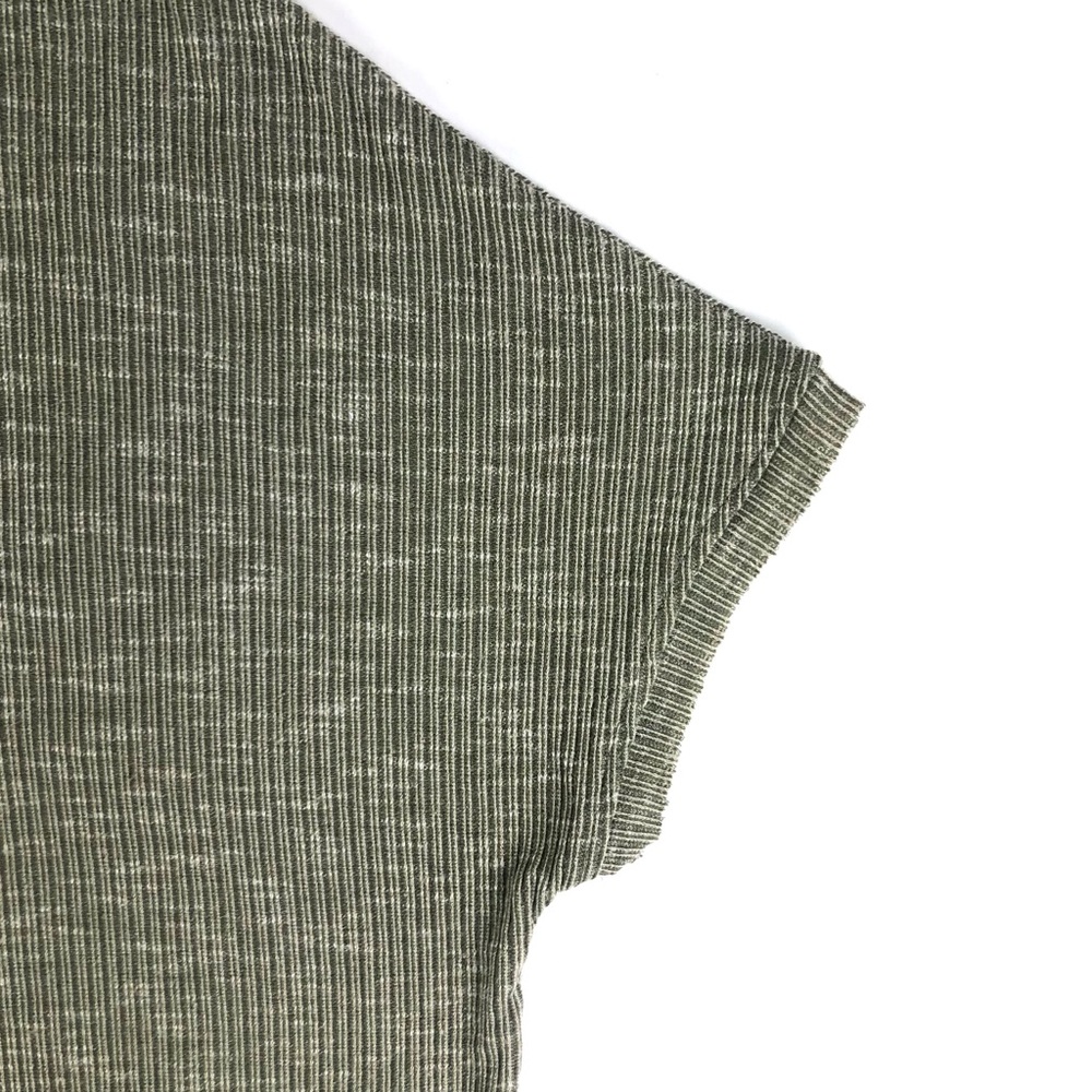 MOD Boutique Ribbed Front Tie Button Up Top - Picture 7 of 9